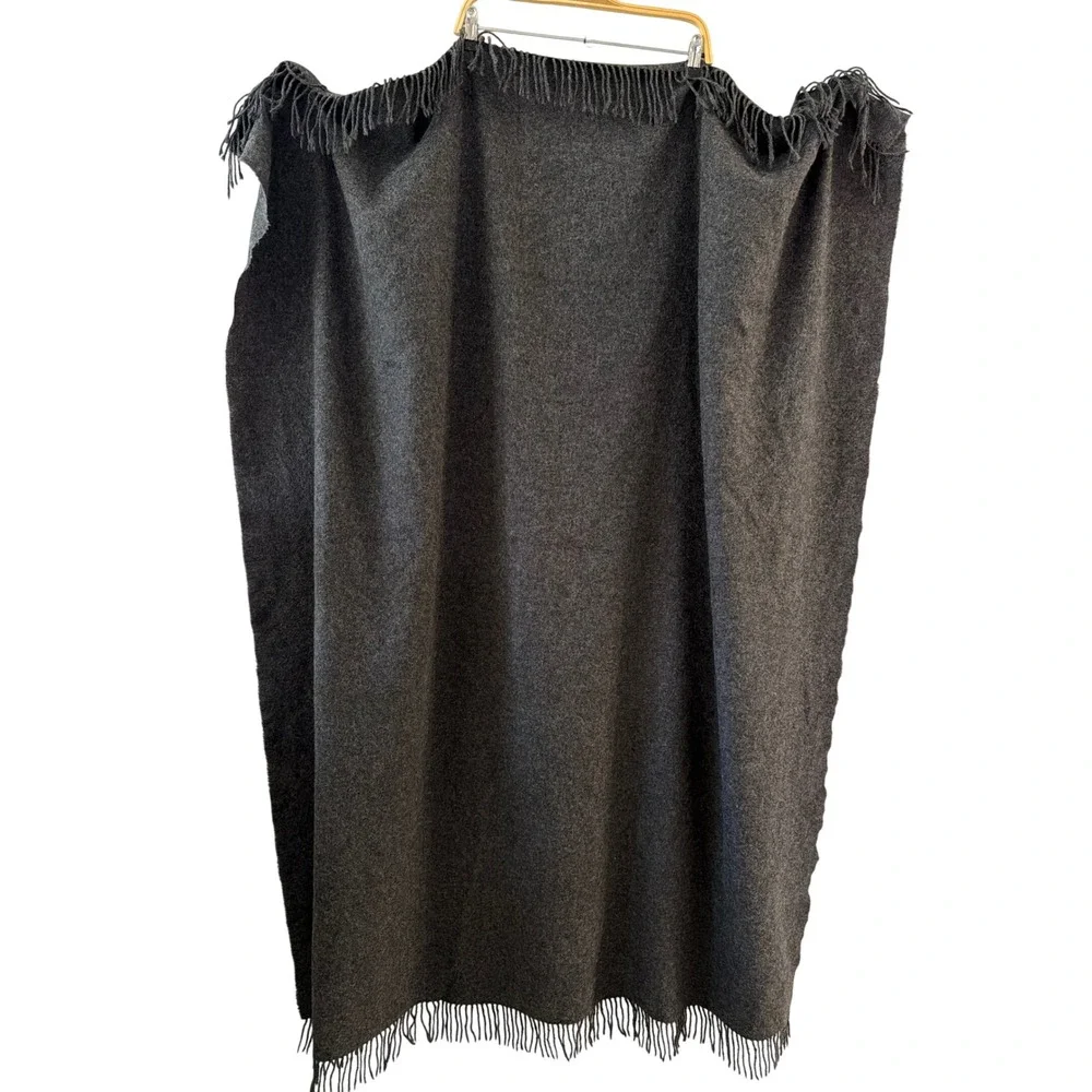 KUNA 100% Baby Alpaca Wool Throw Blanket Scarf Charcoal Grey Hand Finished Peru